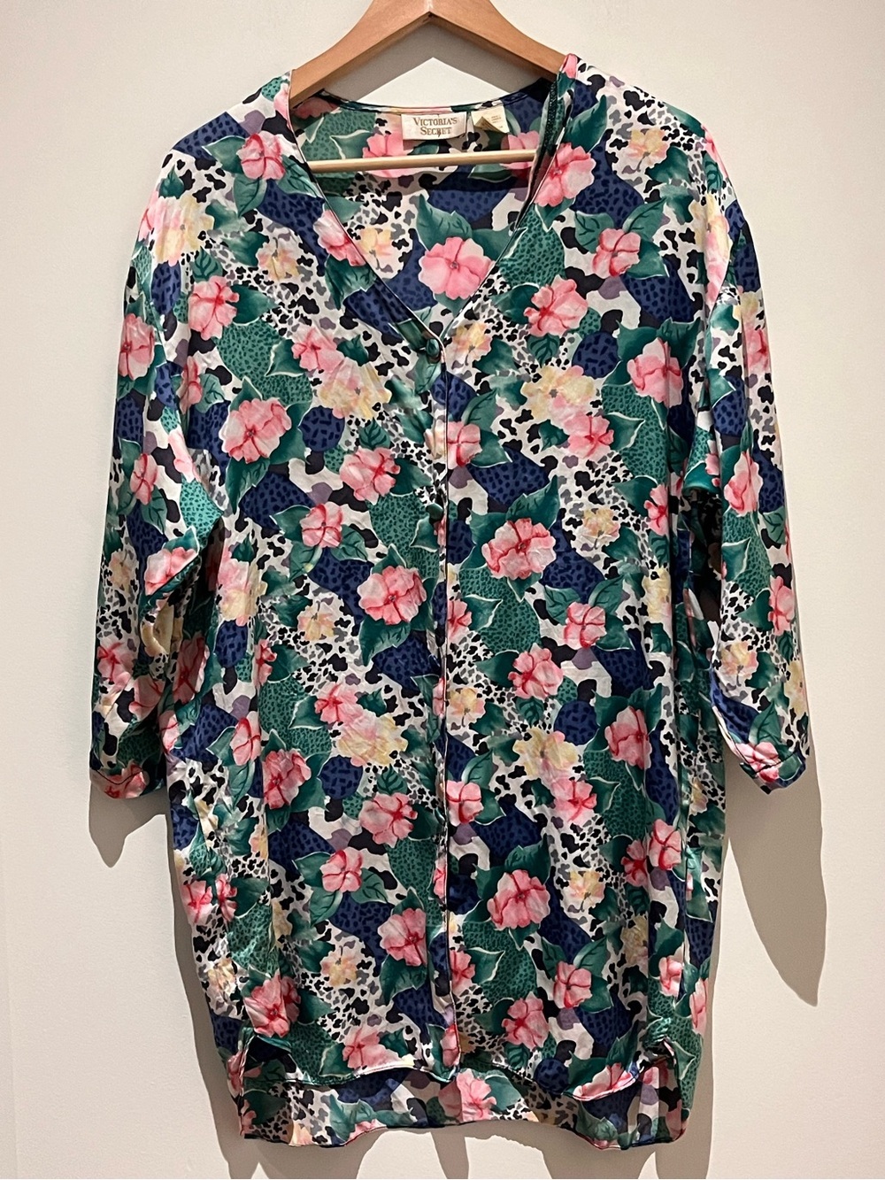 Vintage 100% Silk Victoria Secret Gold Label Floral Nightshirt 80s 90s M